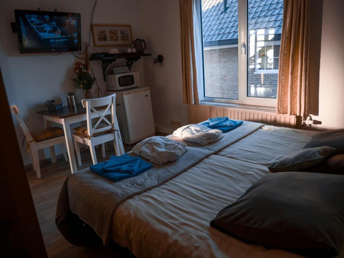 Hotel / Pension Villa Tanahlot 잔드보르트 외부 사진