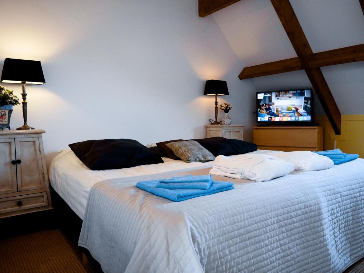 Hotel / Pension Villa Tanahlot 잔드보르트 외부 사진