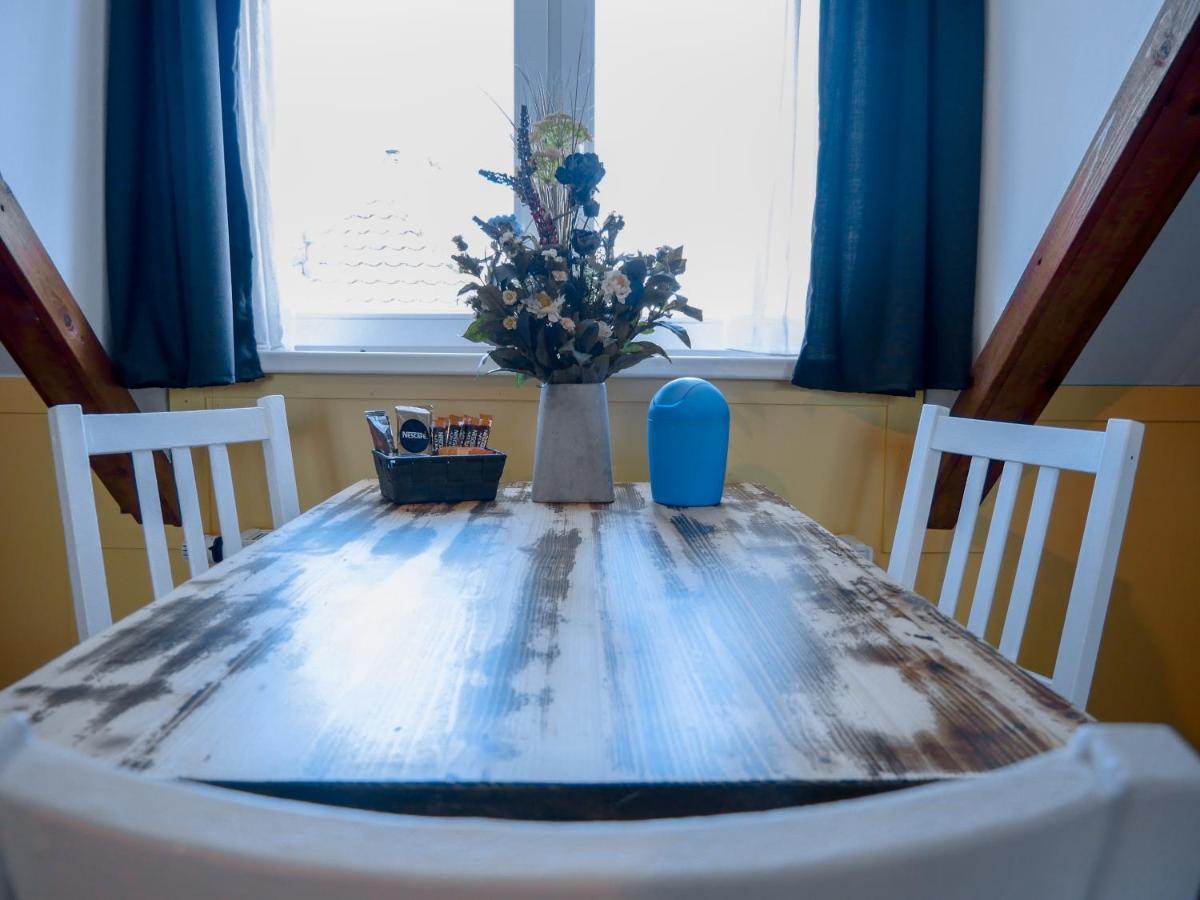 Hotel / Pension Villa Tanahlot 잔드보르트 외부 사진