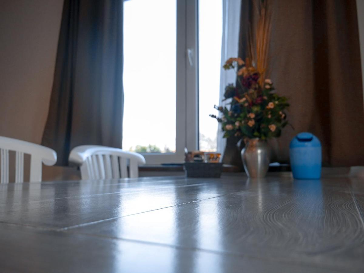 Hotel / Pension Villa Tanahlot 잔드보르트 외부 사진