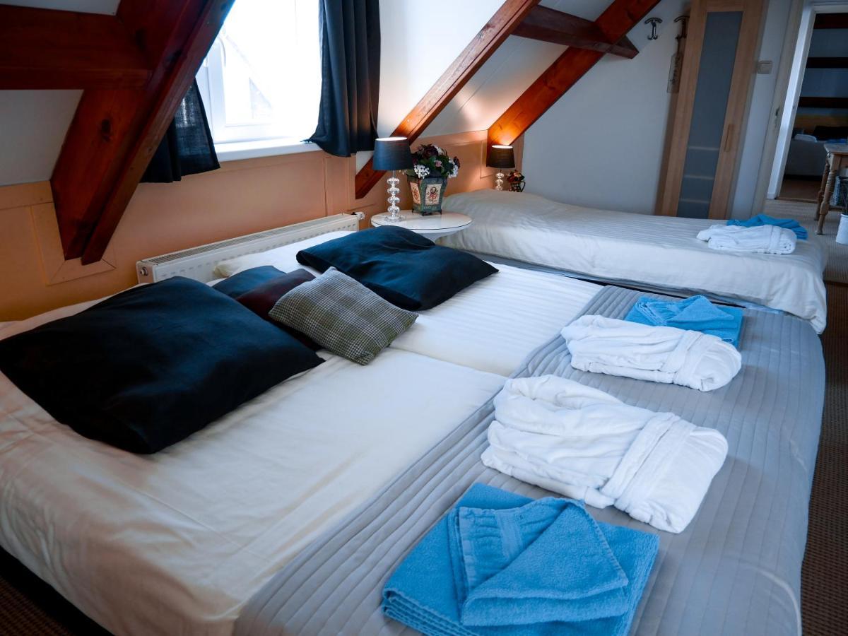 Hotel / Pension Villa Tanahlot 잔드보르트 외부 사진